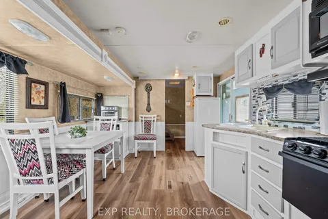 9 GLENFORD Lane, ON K0H 1T0