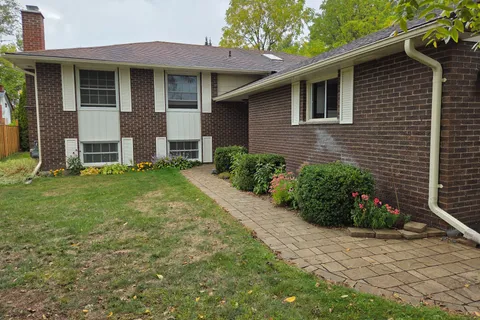 40 College Street, ON K0K 3J0