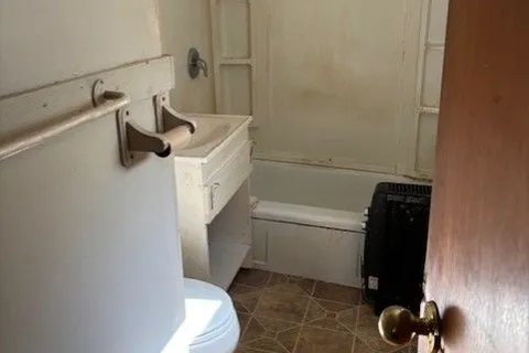 71 Glenelg Street, ON K9V 1Z4