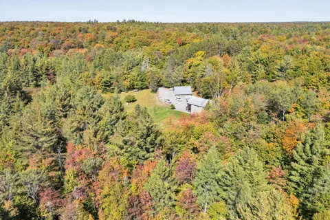 1435 Falkenburg Road, ON P1L 1X4