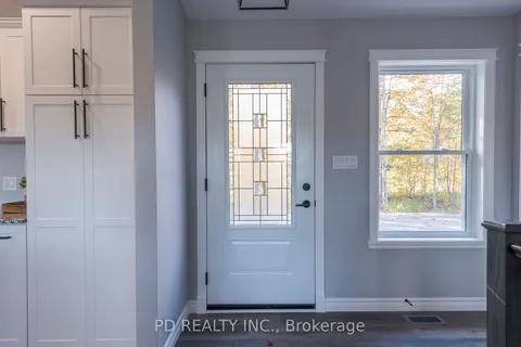 2 East Street, ON L0A 1A0