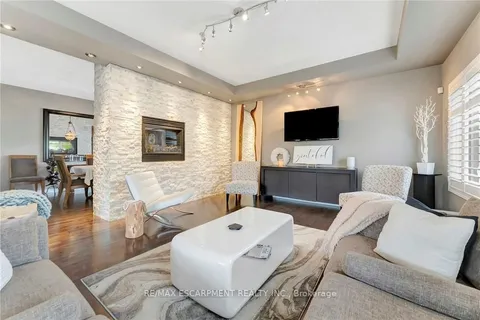 349 Valridge Drive, ON L9G 0B1