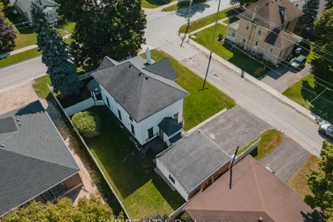 290 Turnberry Street, ON N0G 1H0