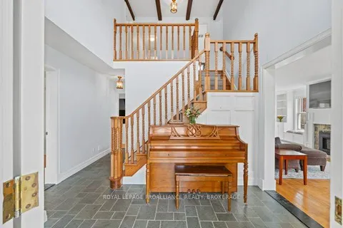 254 Main Street, ON K7K 6W4