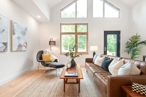 98 Elgin Street, ON N0J 1J0