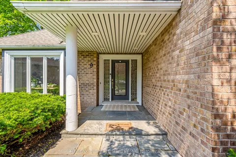 9 Karen Court, ON L0S 1E4