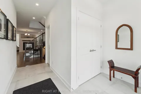 848 Beckton Heights, ON K2S 2X9