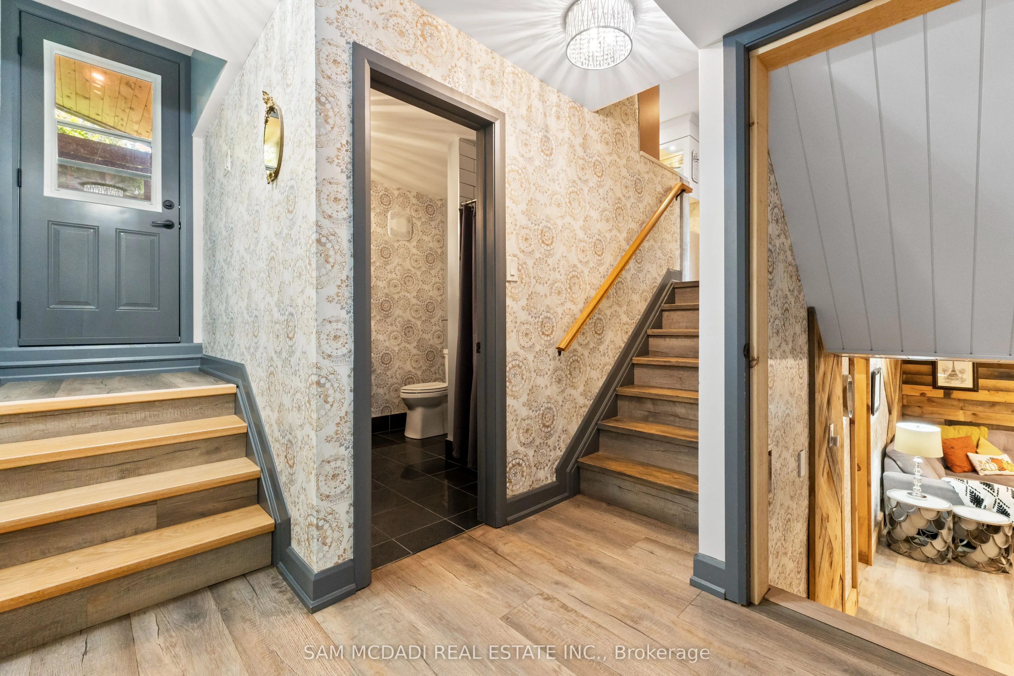 9 Rosewood Court, ON N3R 7C9