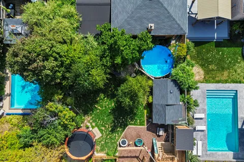 9 Rosewood Court, ON N3R 7C9