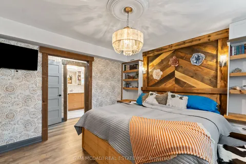 9 Rosewood Court, ON N3R 7C9