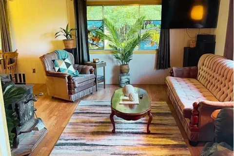 813016 East Back Line, ON N0C 1L0