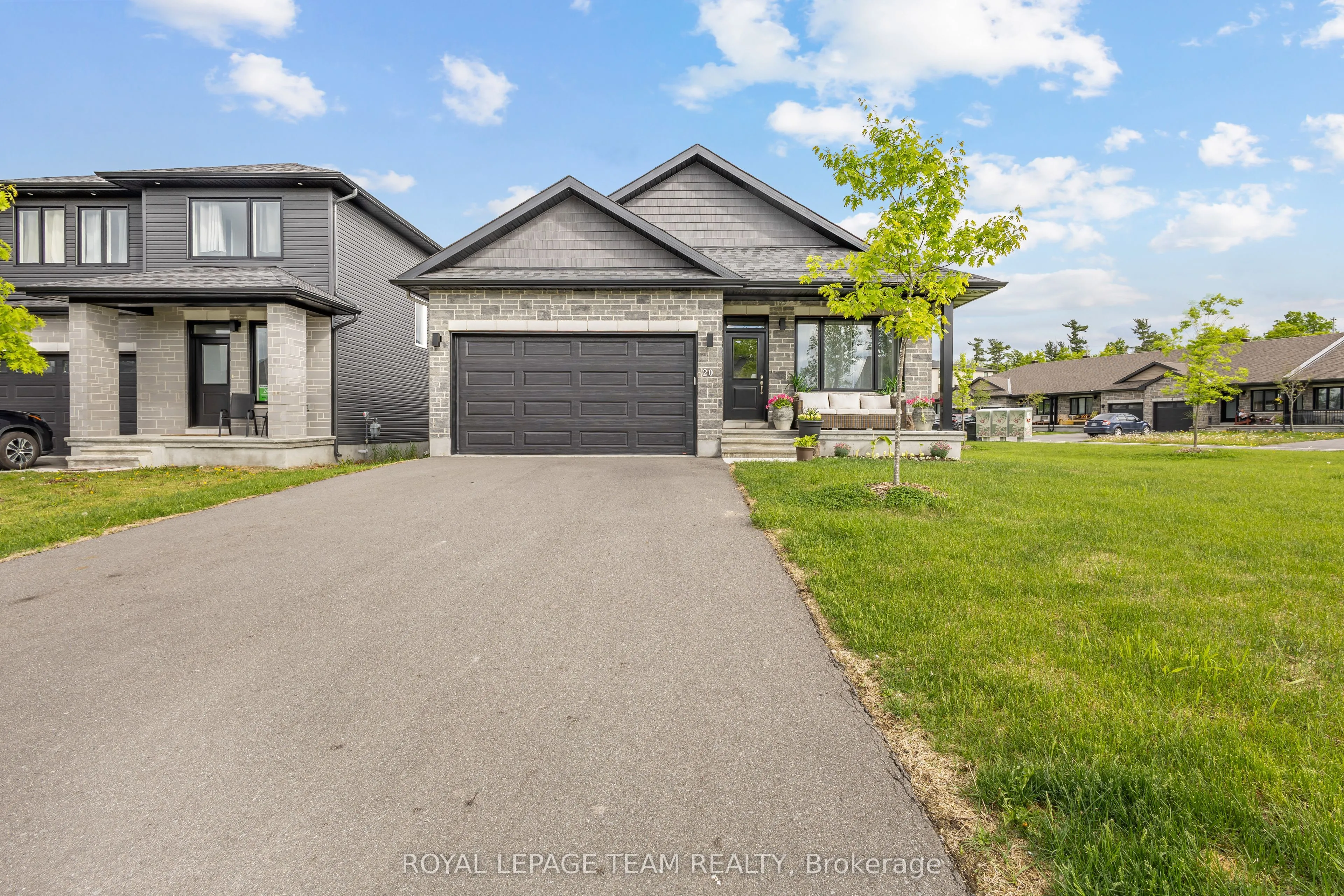 20 Seabert Drive, ON K7S 0H9