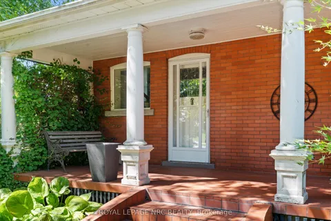 326 Lakeshore Road, ON L0S 1J0