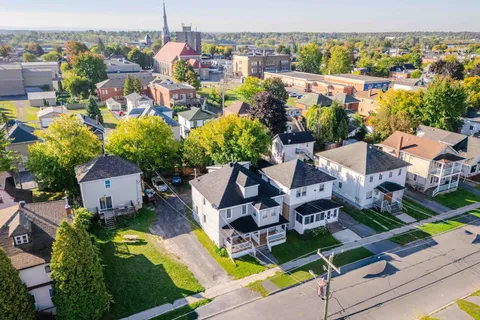 753 First Street, ON K6H 1M3