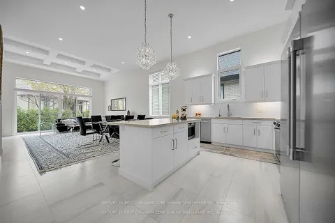 6990 Clayton Walk, ON N6P 0B2