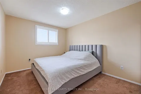 19 Hopewell Crescent, ON L8J 1P3