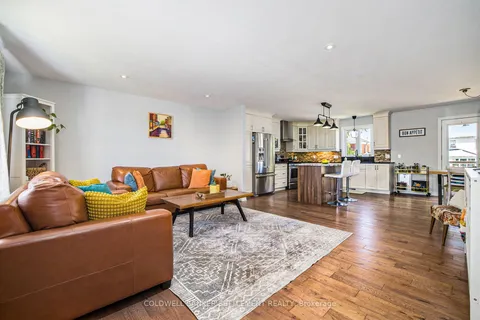 14 McDonald Street, ON K7A 1L1