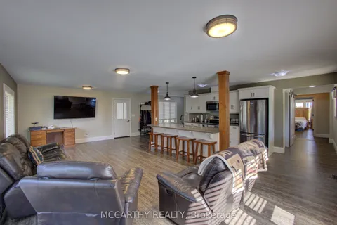 582335 County Road 17 Street, ON L9V 2L6