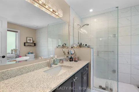 17 Michaela Crescent, ON L0S 1E4