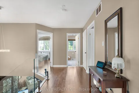 17 Michaela Crescent, ON L0S 1E4