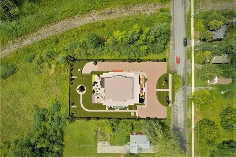 5618 Mcleod Road, ON L2G 3E4