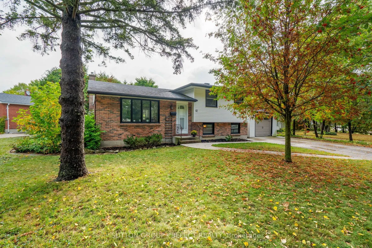 12 Kinburn Crescent, ON N6E 1J2