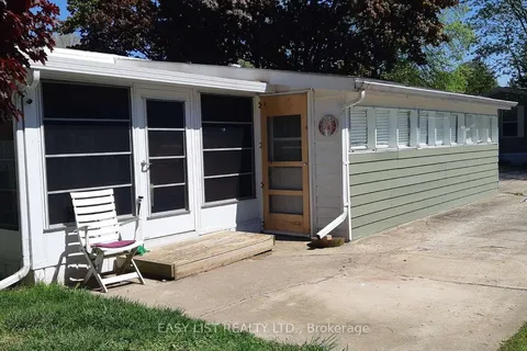 18 Sutton Drive, ON N7A 3Y3