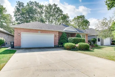 26 Symphony Court, ON N5P 4K1