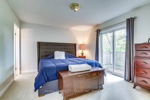 26 Symphony Court, ON N5P 4K1