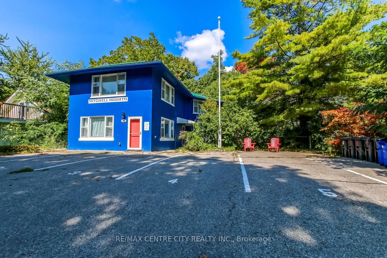 483 George Street, ON N5L 1H1