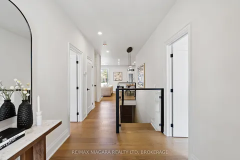 16 ACCURSI Crescent, ON L0S 1E2