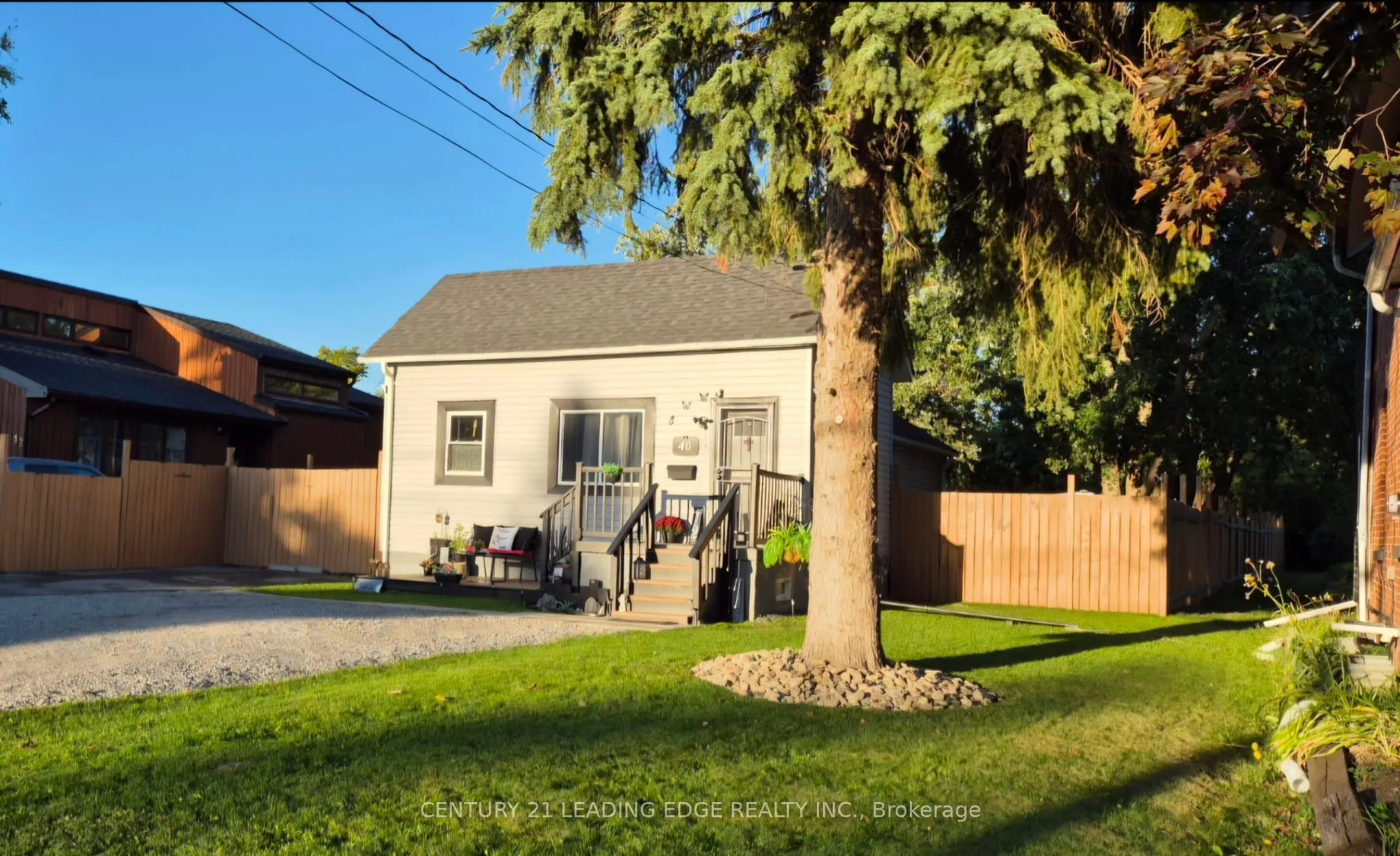 40 St Patrick Street, ON K9V 1R2