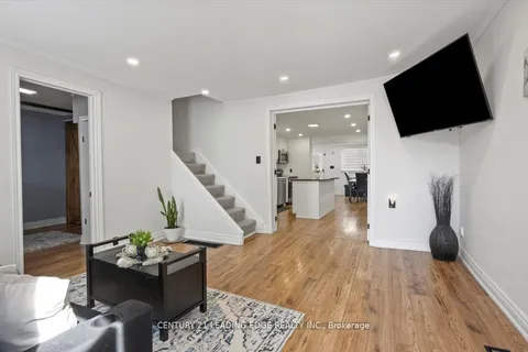 40 St Patrick Street, ON K9V 1R2