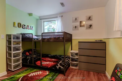 49 Thomson Road, ON N3Y 4Z6