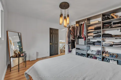 35 Hickery Place, ON N3S 3C7