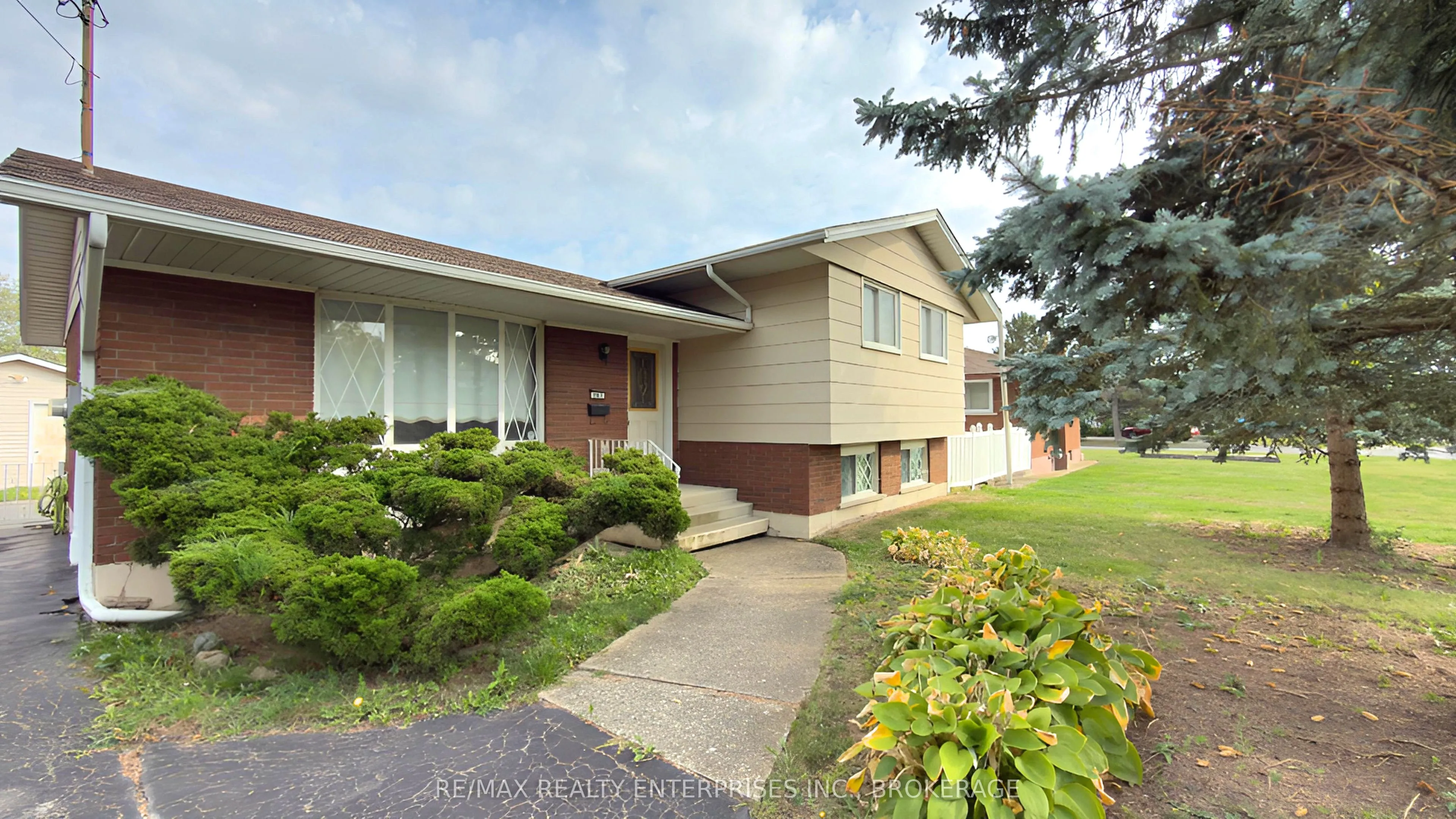 987 Steele Street, ON L3K 5A1