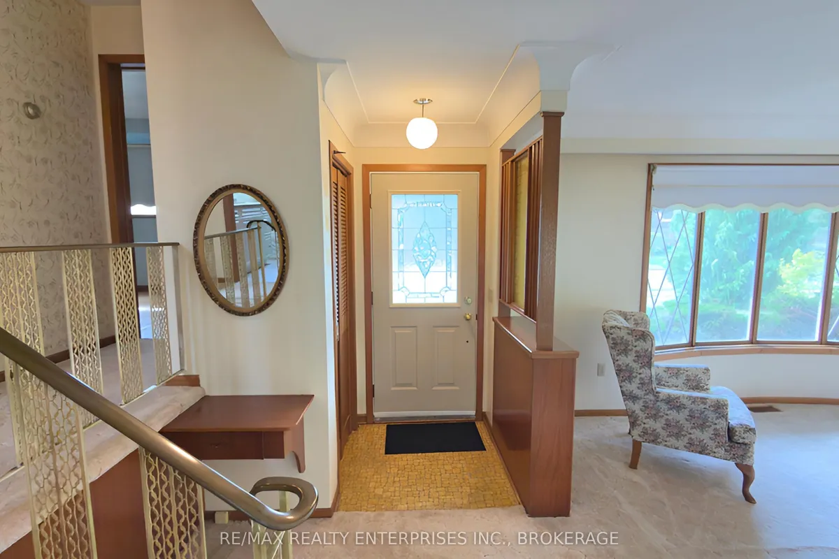 987 Steele Street, ON L3K 5A1