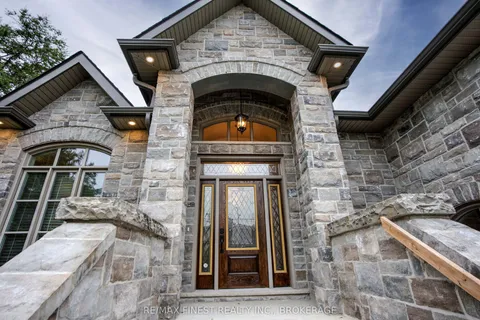 43 Crerar Boulevard, ON K7M 3P7