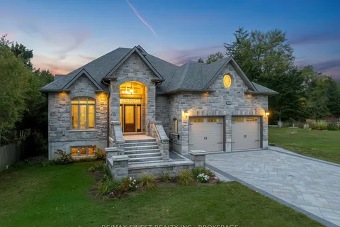 43 Crerar Boulevard, ON K7M 3P7