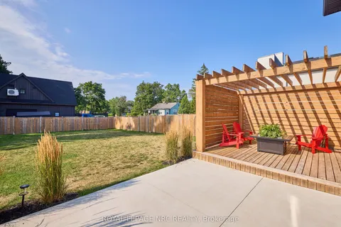 8 Hilda Street, ON L3C 0H3