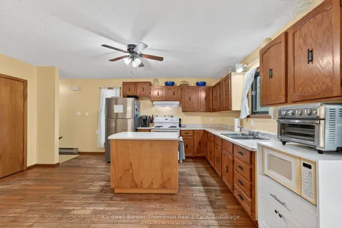 315 Muskoka Beach Road, ON P1P 1M7