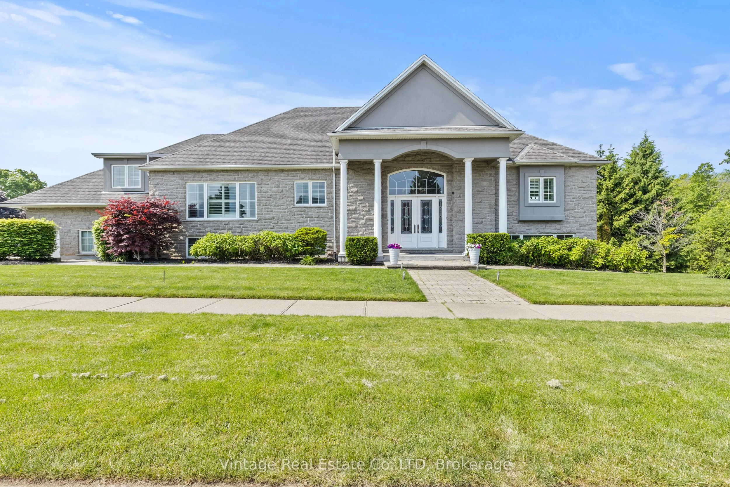 3689 Cardinal Drive, ON L2H 2Y1