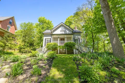 72 Augusta Street, ON L1A 1G9