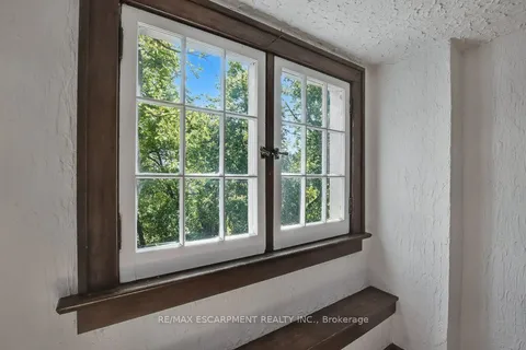 128 River Road, ON L3B 2R9