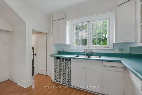 128 River Road, ON L3B 2R9