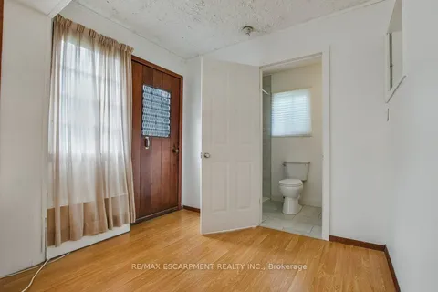 128 River Road, ON L3B 2R9