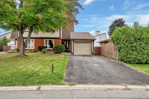 427 Mockingbird Drive, ON K1E 2A8