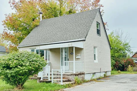 448 Hamilton Street, ON K9J 4B9