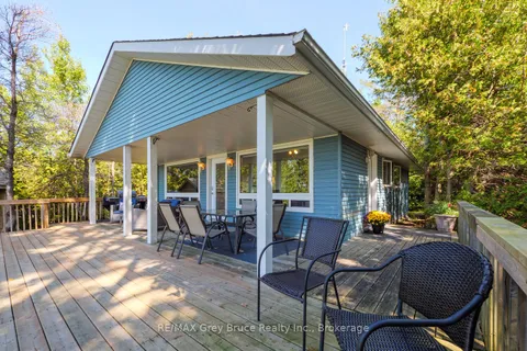 1208 Sunset Drive, ON N0H 2T0