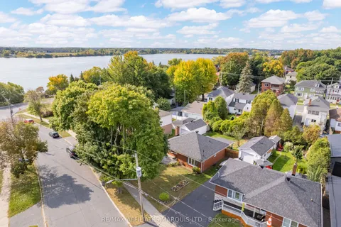 104 Gardner Avenue, ON K6H 5H4